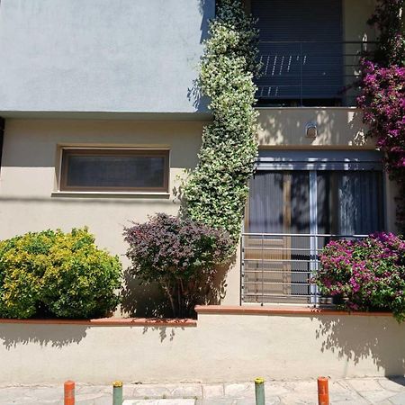 Quiet Urban Studio With Private Backyard Салоники Экстерьер фото