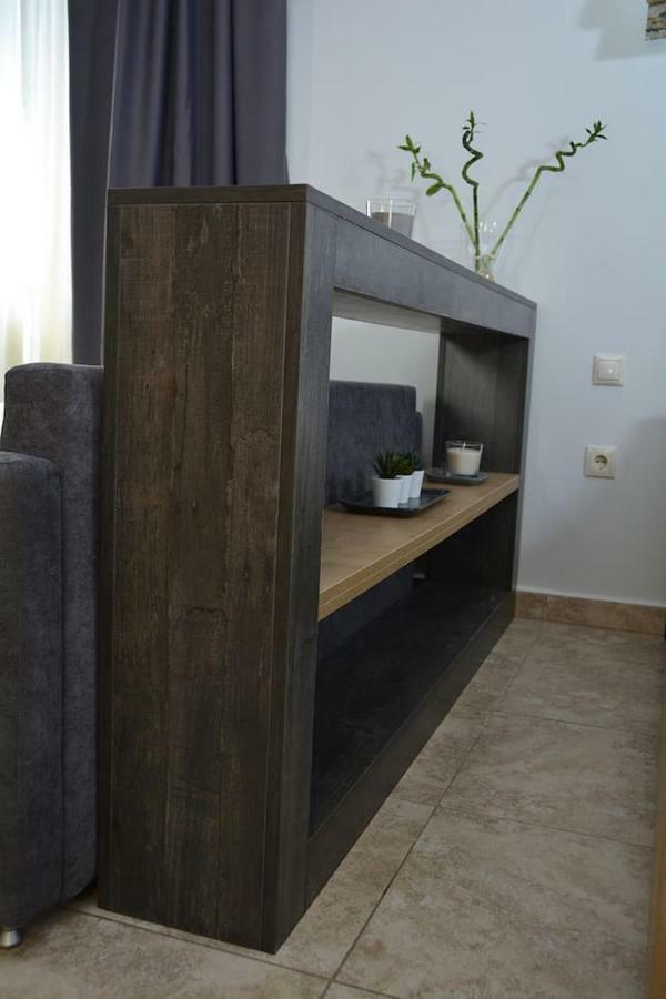 Quiet Urban Studio With Private Backyard Салоники Экстерьер фото